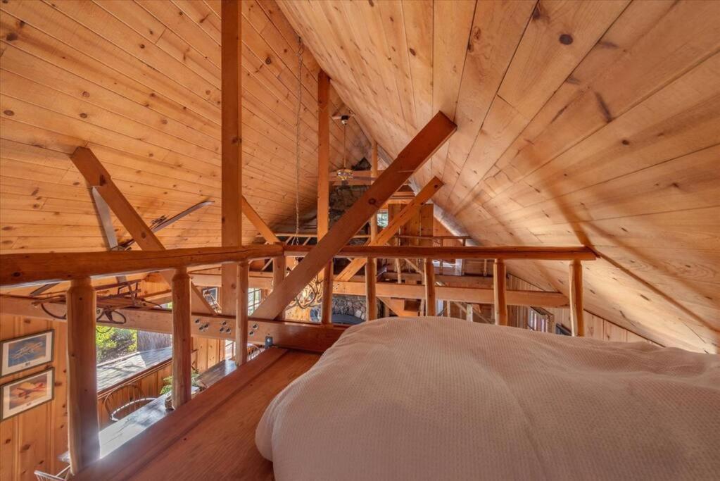 Coziest Cabin In Tahoe W Stone Fireplace Comfy Beds Close To Slopes & Lake Carnelian Bay エクステリア 写真