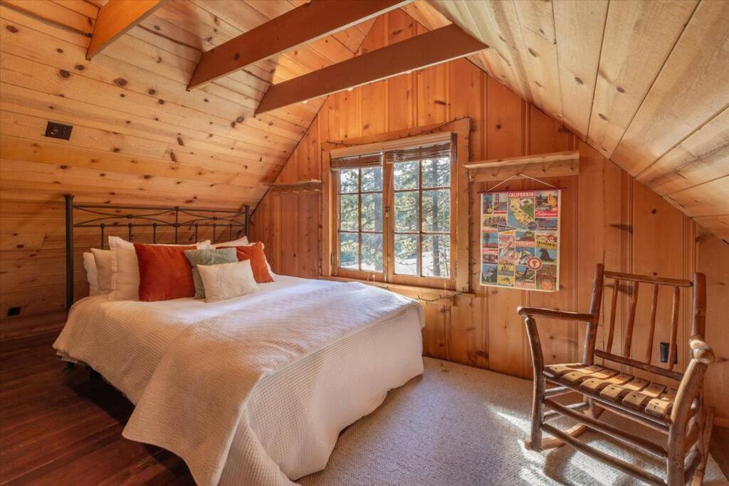 Coziest Cabin In Tahoe W Stone Fireplace Comfy Beds Close To Slopes & Lake Carnelian Bay エクステリア 写真